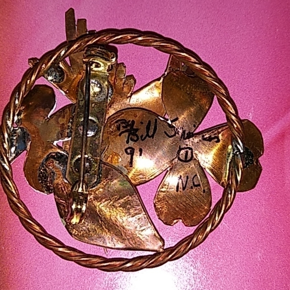 A Wonderful 1991 Hummingbird  Floral Brooch - Picture 4 of 4